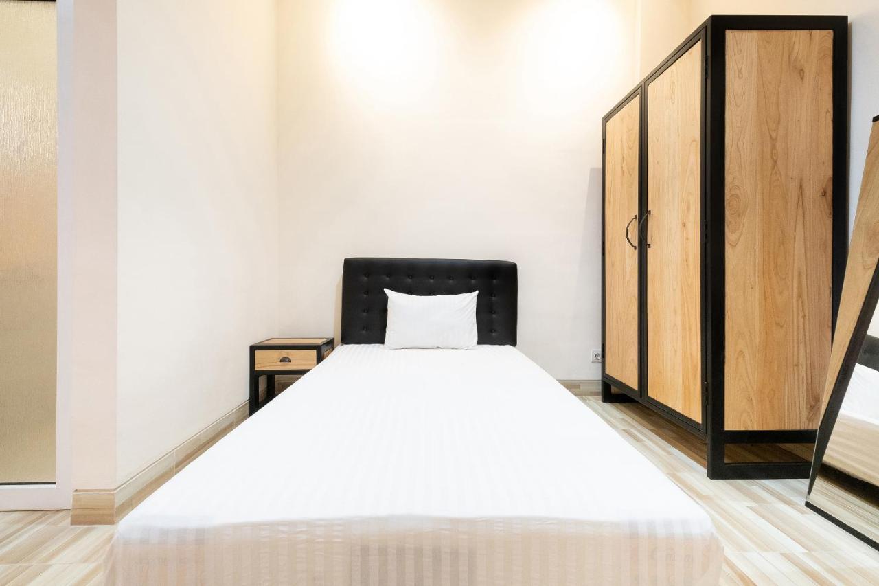 Hotel Oyo Life 2801 Sari Panguripan Kejayan Zewnętrze zdjęcie